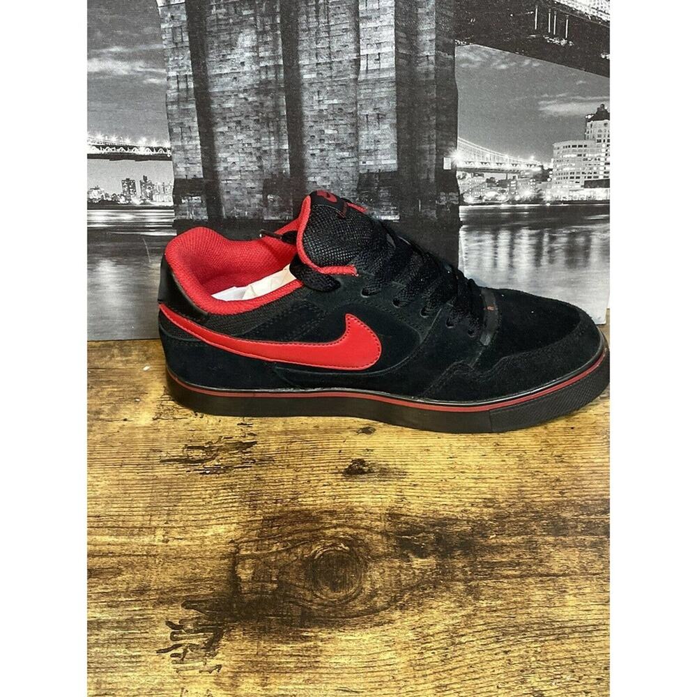 Nike SB Paul Rodriguez Sneakers Skate Shoes Black and Red Youth Kids Size 5.5 - Picture 5 of 9